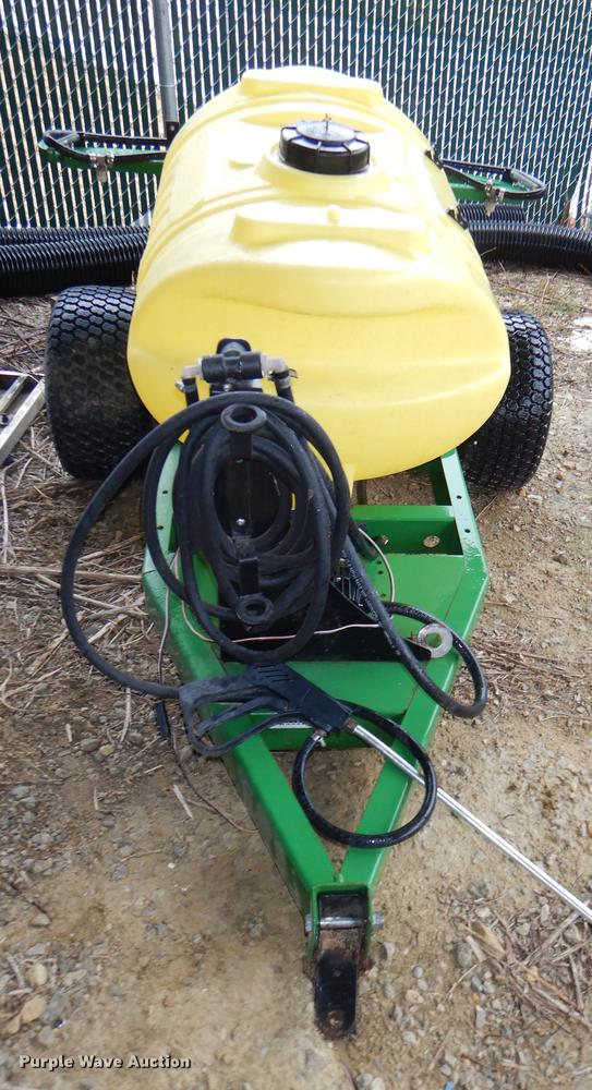 image for item FM9946 John Deere sprayer