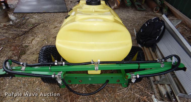 image for item FM9946 John Deere sprayer