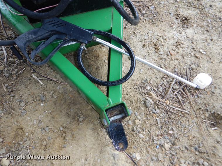image for item FM9946 John Deere sprayer