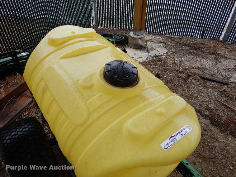image for item FM9946 John Deere sprayer