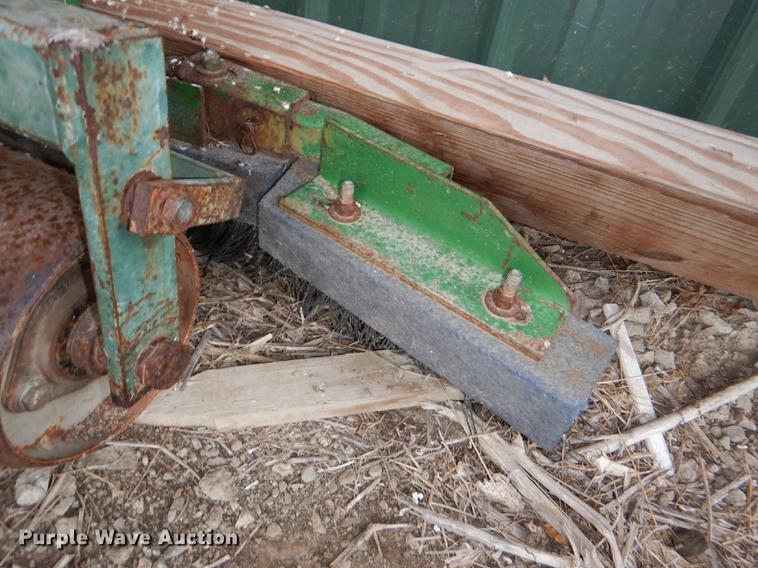 image for item FM9947 Gordan ball field groomer