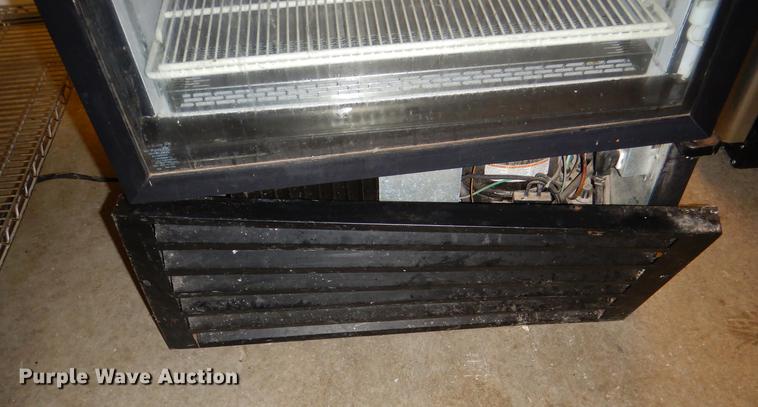 image for item FM9948 Pepsi CD26L1T5 beverage cooler