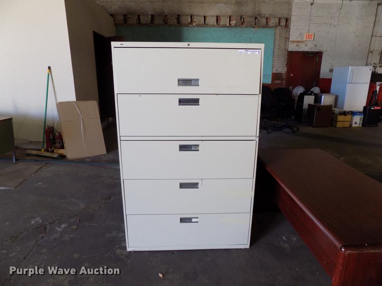 Office furniture in Oklahoma City, OK Item FQ9231 sold Purple Wave