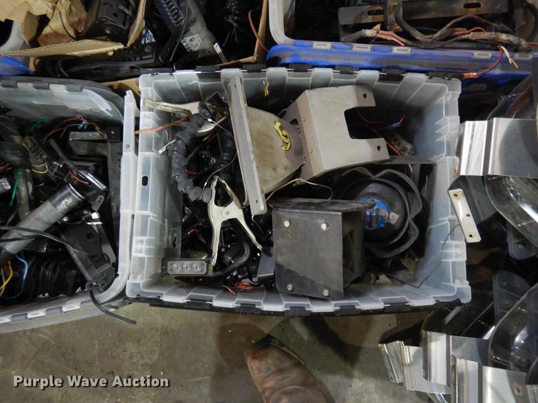 image for item FQ9242 Automotive accessories