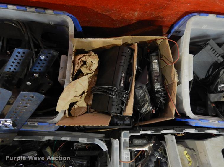 image for item FQ9242 Automotive accessories