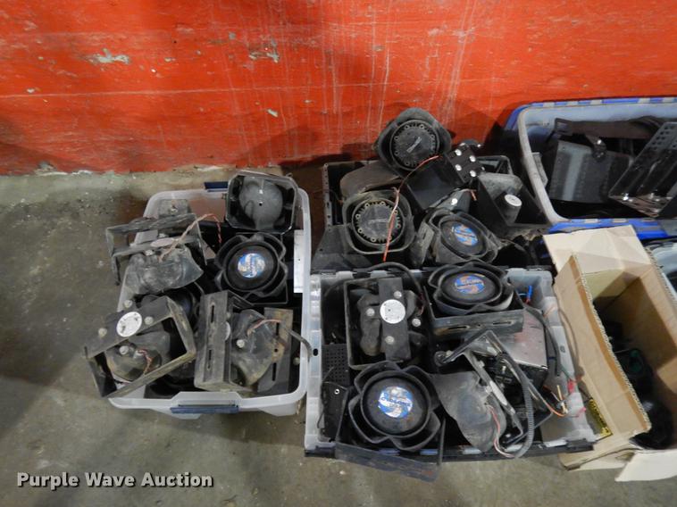 image for item FQ9242 Automotive accessories