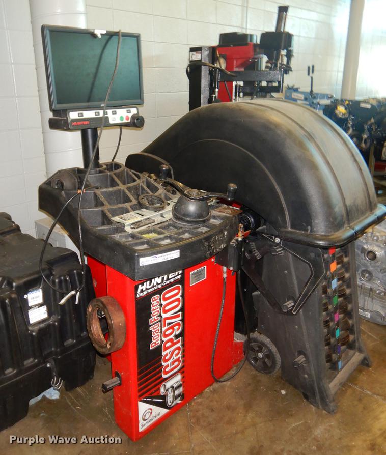 image for item FQ9719 Tire mount and balance equipment