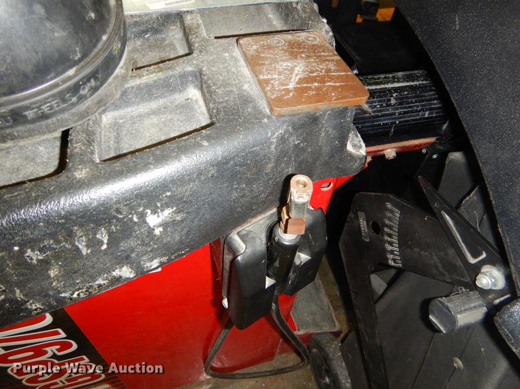 image for item FQ9719 Tire mount and balance equipment