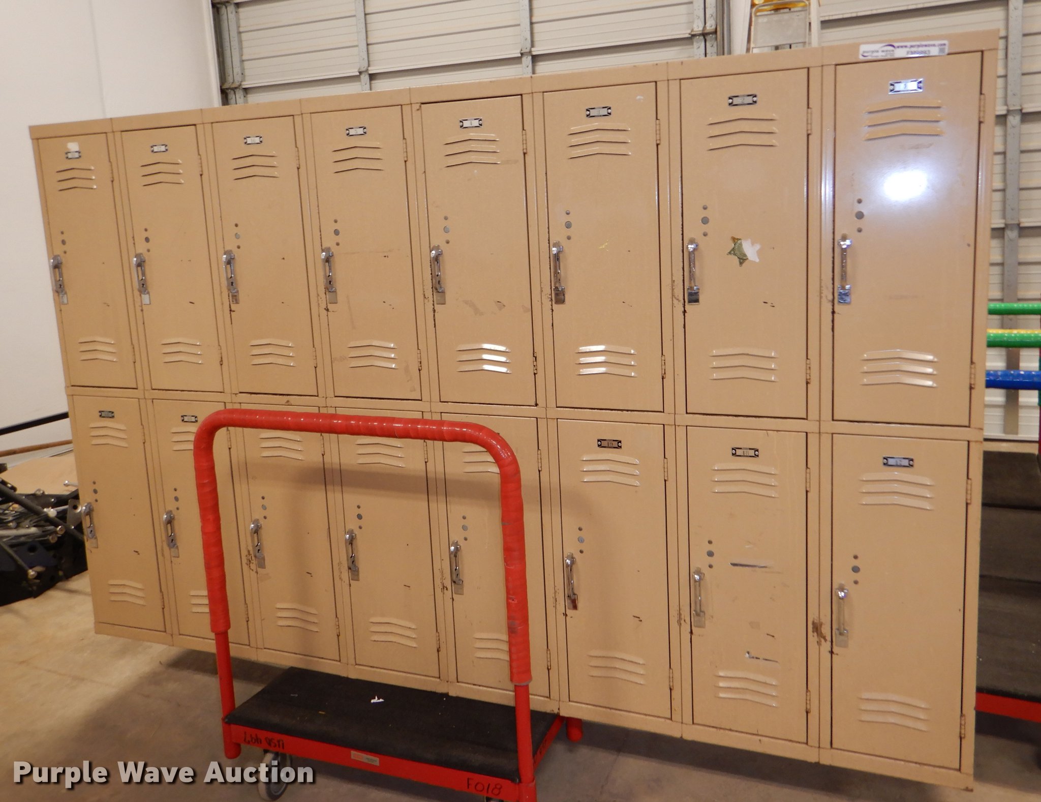 Lockers in Lawrence, KS Item FM9993 sold Purple Wave