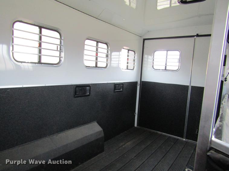 image for item DB4925 2017 Hoosier B8309 horse trailer