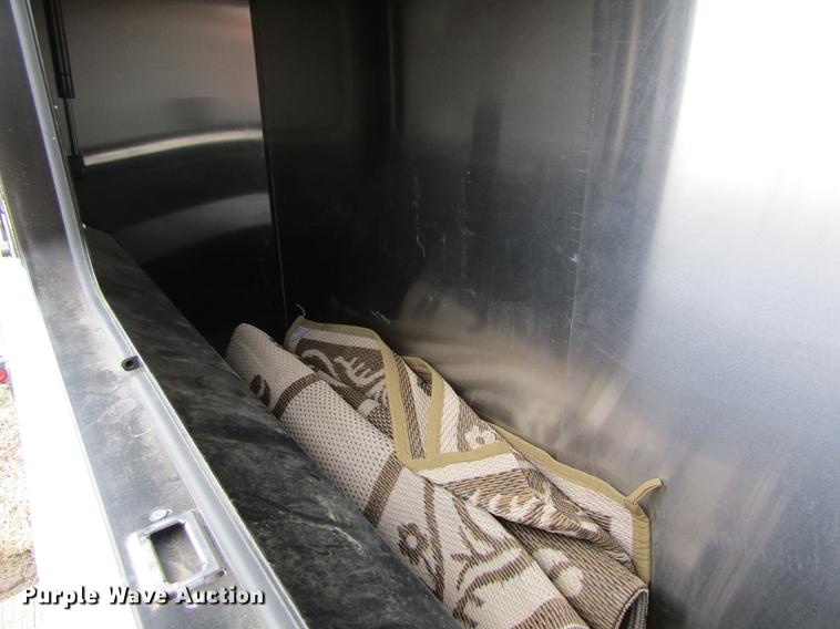 image for item DB4925 2017 Hoosier B8309 horse trailer