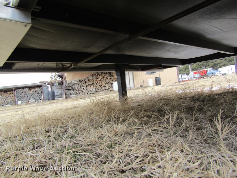 image for item DB4925 2017 Hoosier B8309 horse trailer