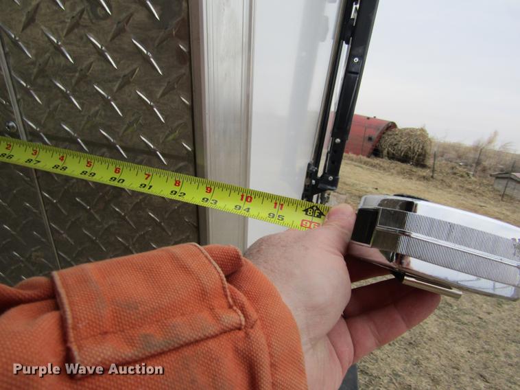 image for item DB4925 2017 Hoosier B8309 horse trailer