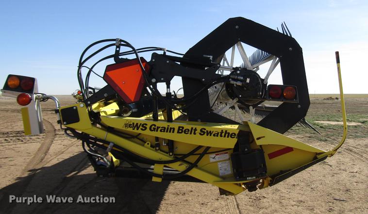 image for item DB6777 2013 Honey Bee WS36 D20 draper swather head