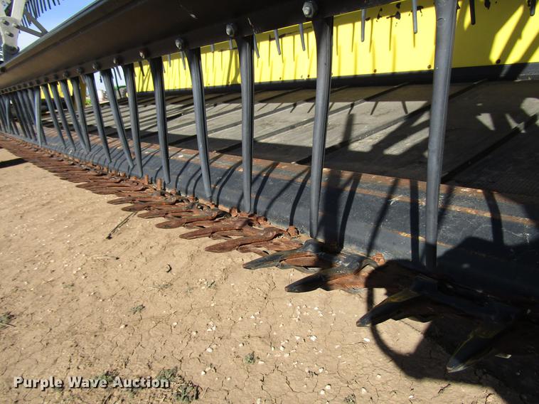 image for item DB6777 2013 Honey Bee WS36 D20 draper swather head