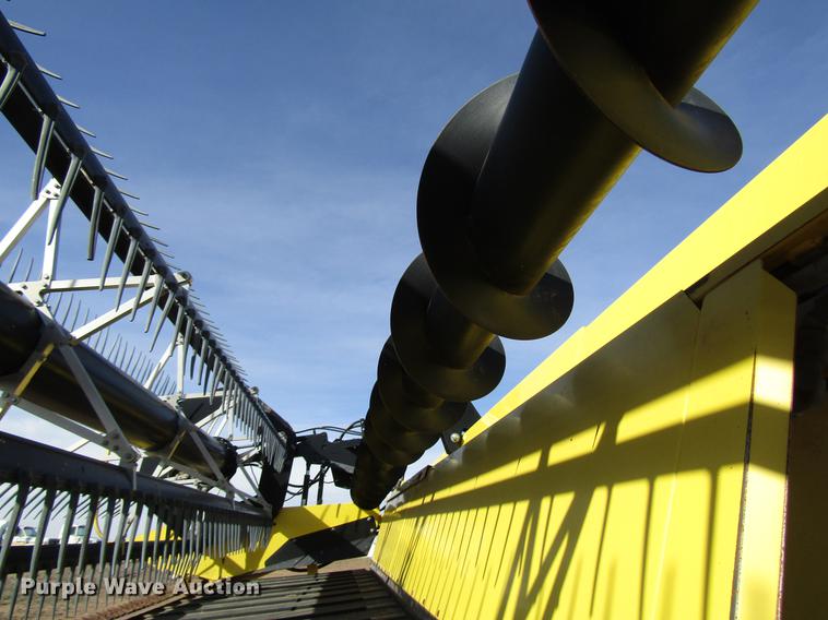 image for item DB6777 2013 Honey Bee WS36 D20 draper swather head