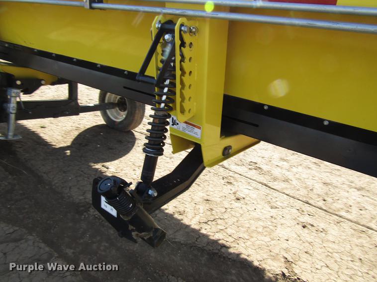 image for item DB6777 2013 Honey Bee WS36 D20 draper swather head