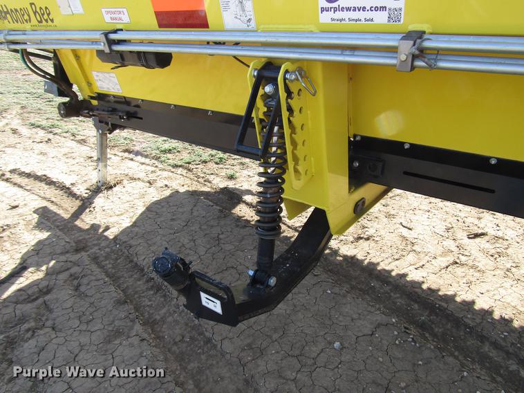 image for item DB6777 2013 Honey Bee WS36 D20 draper swather head