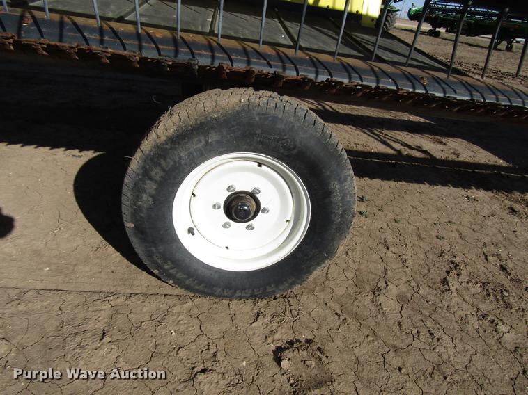 image for item DB6777 2013 Honey Bee WS36 D20 draper swather head