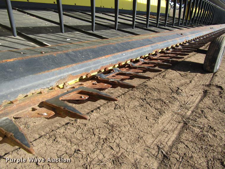 image for item DB6778 2013 Honey Bee WS36 D20 draper swather head