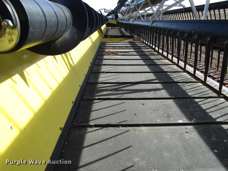 image for item DB6778 2013 Honey Bee WS36 D20 draper swather head