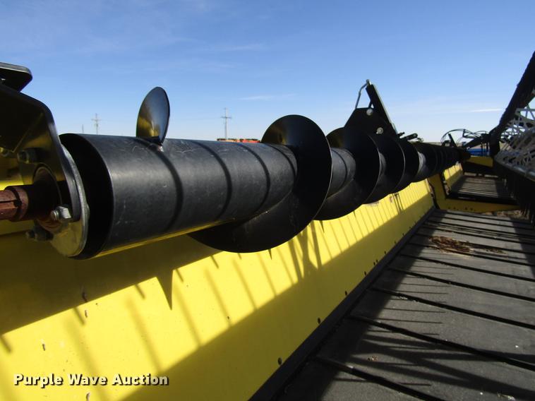 image for item DB6778 2013 Honey Bee WS36 D20 draper swather head