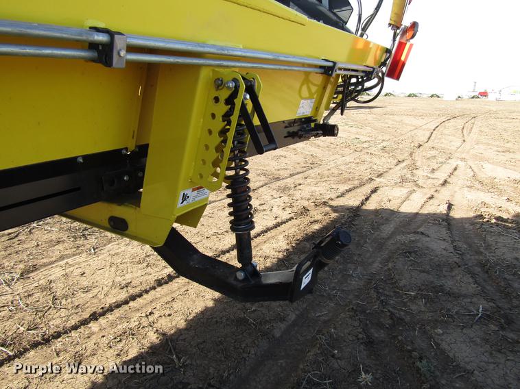 image for item DB6778 2013 Honey Bee WS36 D20 draper swather head