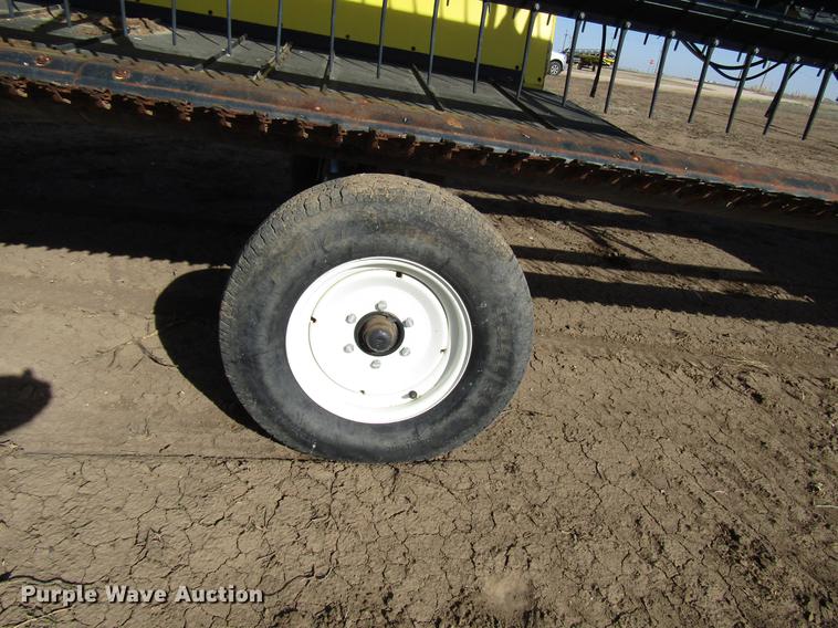 image for item DB6778 2013 Honey Bee WS36 D20 draper swather head