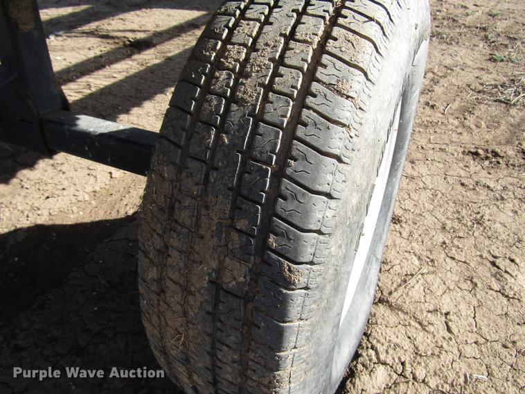 image for item DB6778 2013 Honey Bee WS36 D20 draper swather head