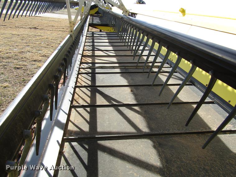 image for item DB6779 2014 Honey Bee WS36 K20 draper swather head
