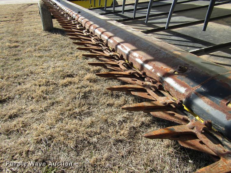 image for item DB6779 2014 Honey Bee WS36 K20 draper swather head