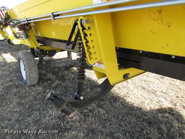 image for item DB6779 2014 Honey Bee WS36 K20 draper swather head