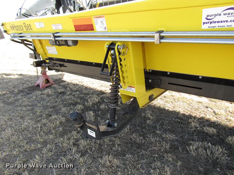 image for item DB6779 2014 Honey Bee WS36 K20 draper swather head