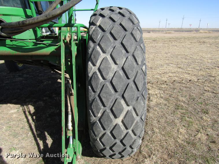 image for item DB6780 2011 John Deere R450 windrower