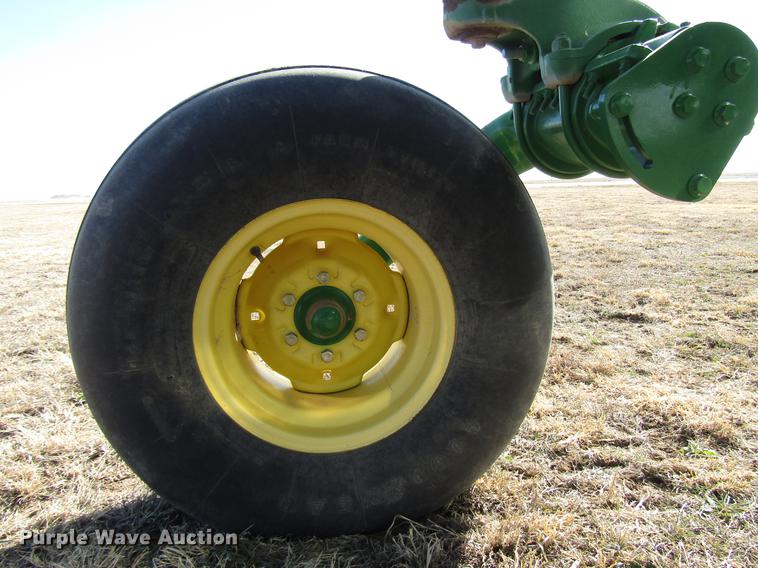 image for item DB6780 2011 John Deere R450 windrower