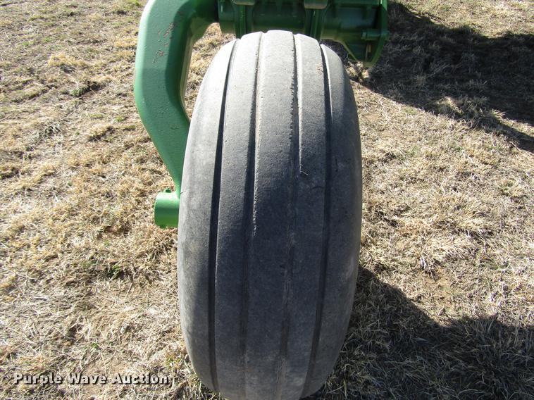 image for item DB6780 2011 John Deere R450 windrower