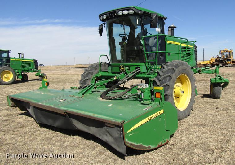 image for item DB6781 2013 John Deere R450 windrower