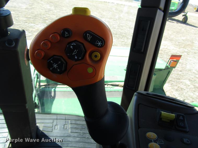 image for item DB6781 2013 John Deere R450 windrower