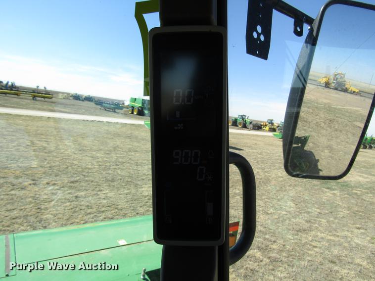 image for item DB6781 2013 John Deere R450 windrower