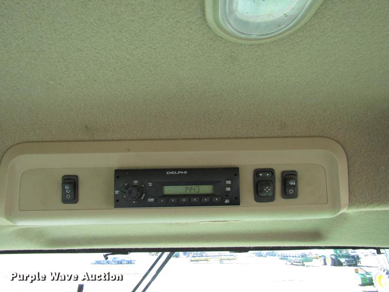 image for item DB6781 2013 John Deere R450 windrower