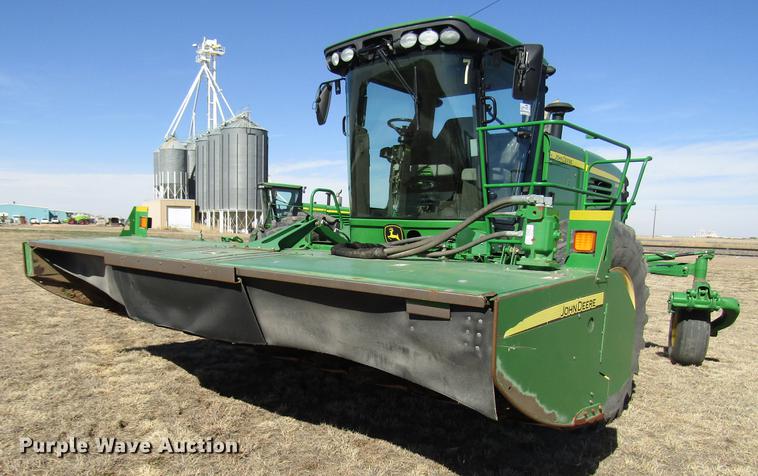 image for item DB6781 2013 John Deere R450 windrower