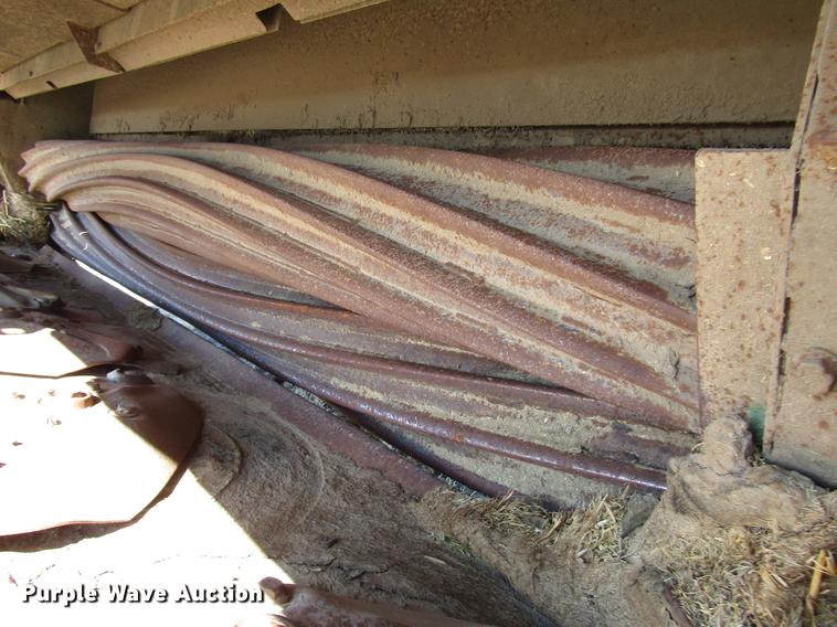 image for item DB6781 2013 John Deere R450 windrower