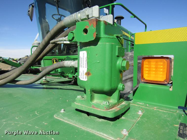 image for item DB6781 2013 John Deere R450 windrower