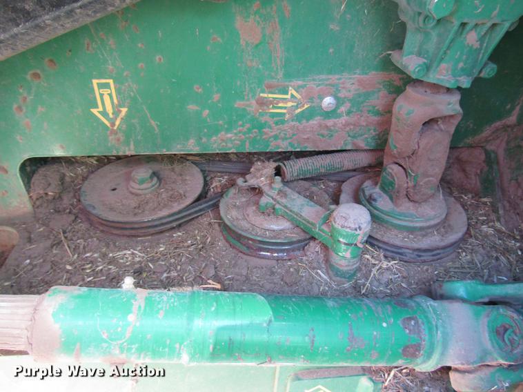 image for item DB6781 2013 John Deere R450 windrower