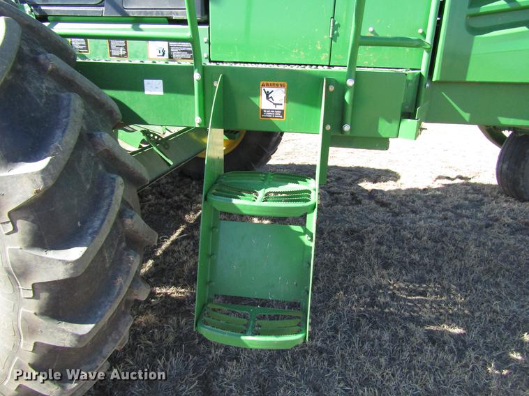 image for item DB6781 2013 John Deere R450 windrower
