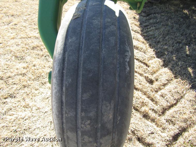 image for item DB6781 2013 John Deere R450 windrower