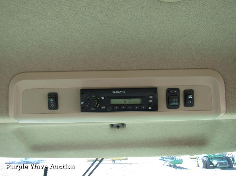 image for item DB6782 2012 John Deere R450 windrower