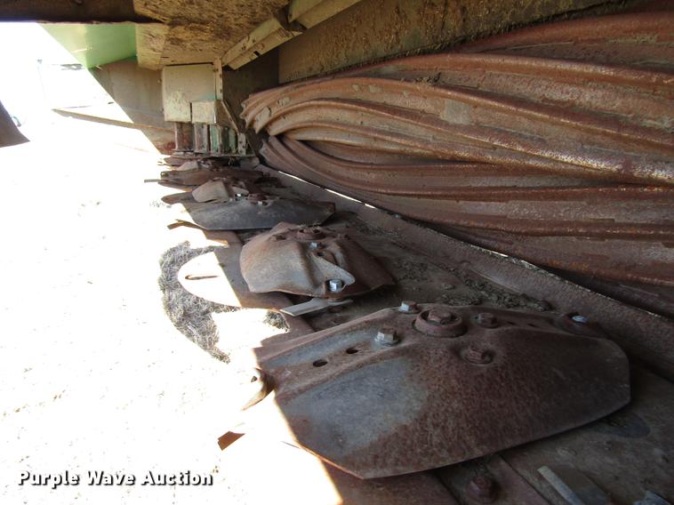 image for item DB6782 2012 John Deere R450 windrower