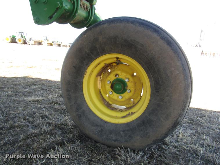 image for item DB6782 2012 John Deere R450 windrower