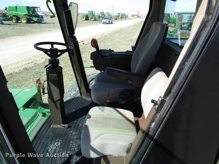 image for item DB6783 2011 John Deere R450 windrower